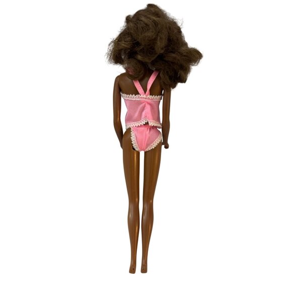 3 Barbie Skippers & Christie Fun To Dress Dolls - Picture 8 of 15